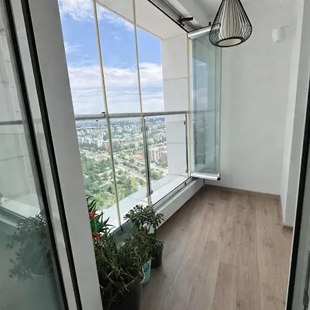 Sky Comfort, Parking, & Fitness, Airport Apartman